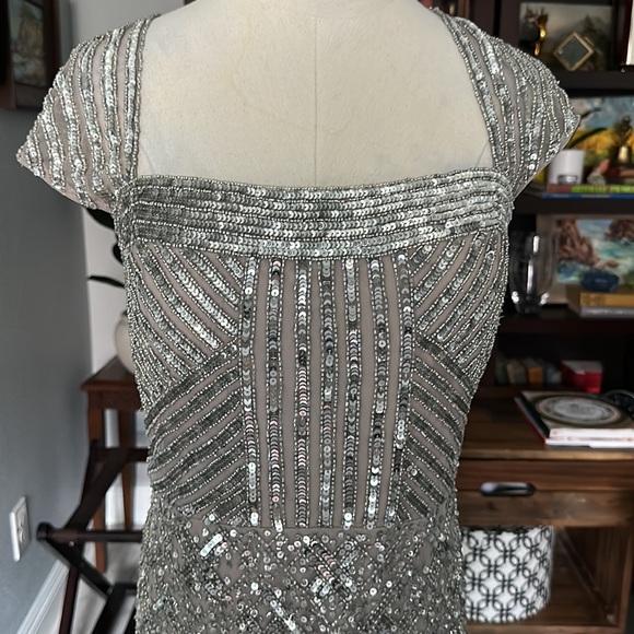 NYE Adrianna Papell Silver Beaded Designer Gown Perfect for Special Event - Picture 3 of 9